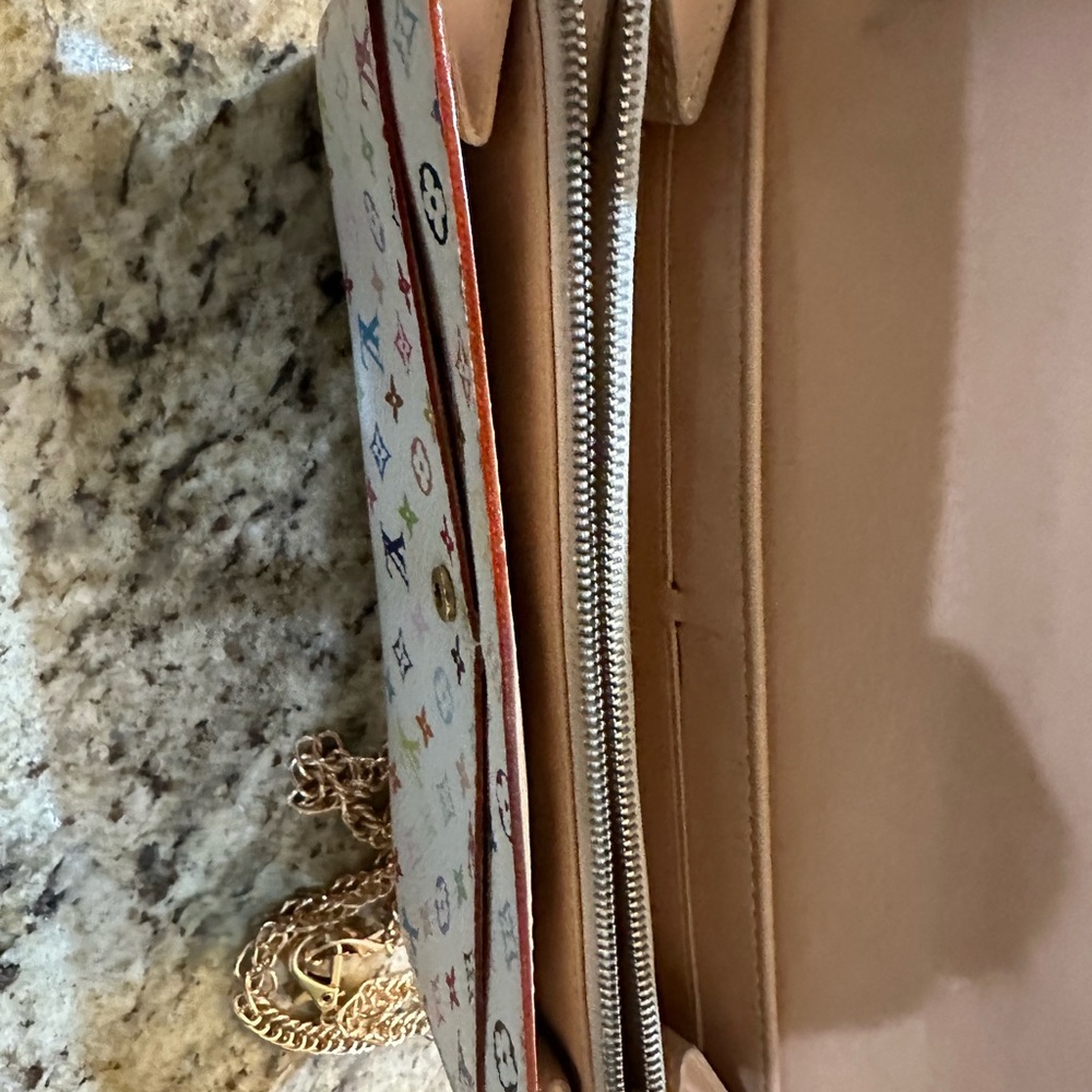 Louis Vuitton Murakami Monogram - Picture 10 of 15